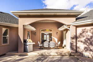 View of patio / terrace with area for grilling