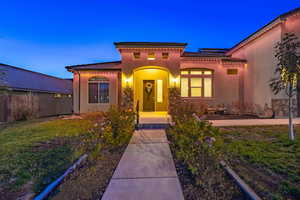 View of front of house featuring a lawn