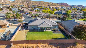 Drone / aerial view featuring a mountain view