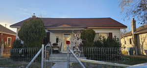 View of front of home featuring a porch