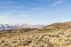 View of mountain feature