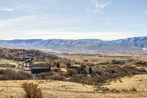 View of mountain feature