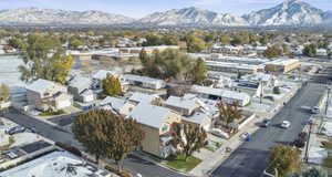 Bird's eye view with a mountain view