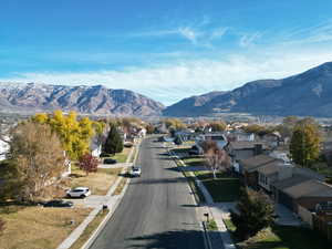 View of mountain feature