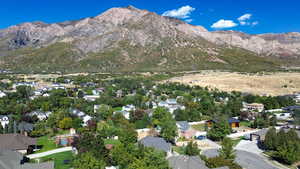 View of mountain feature