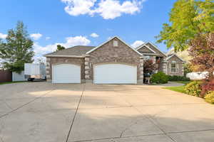 View of front facade with a garage