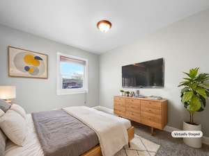 Bedroom with carpet floors