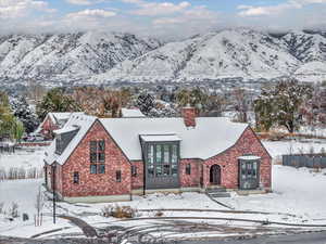 View of front facade featuring a mountain view