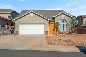 View of front of house featuring a garage