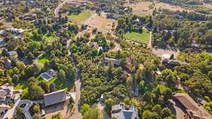 Birds eye view of property