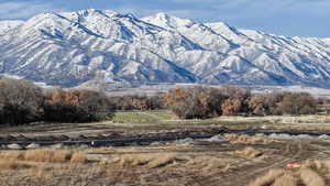 View of mountain feature