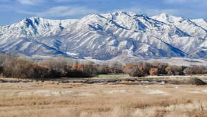 View of mountain feature