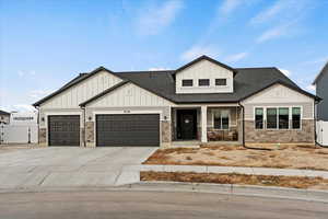 View of front facade with a garage