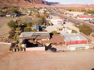 Aerial view with a mountain view