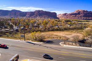 View of mountain feature