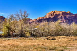 View of mountain feature