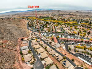 Bird's eye view with a mountain view