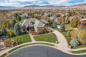 Drone / aerial view featuring a mountain view