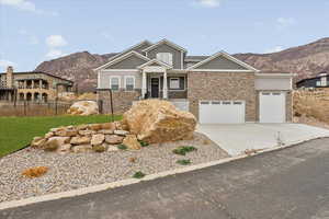 Craftsman inspired home featuring a mountain view