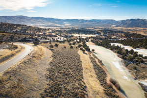 Bird's eye view with a mountain view