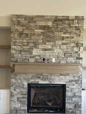 Comparable Custom mantle with Rock