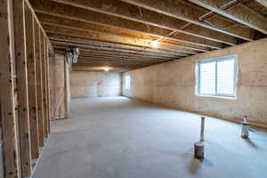 Unfinished basement! Waiting for you to add equity down the road!