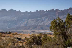 View of mountain feature