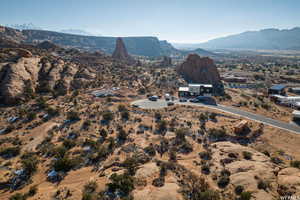 Aerial view with a mountain view