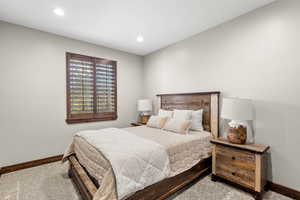 Upstairs Guest Bedroom w/ Huge Closet!