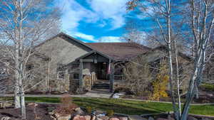 Modern Ranch House Hand-Hewn Timber Entry Design!