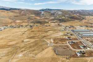 Bird's eye view with a mountain view