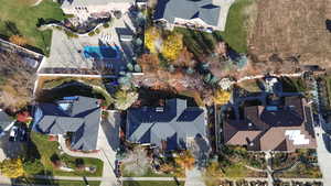 Birds eye view of property