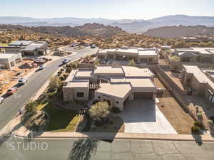 Bird's eye view with a mountain view