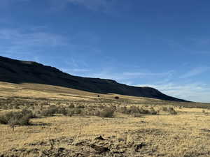 View of mountain feature