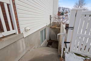 View of separate entrance to basement apartment ADU