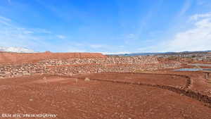 View of mountain feature