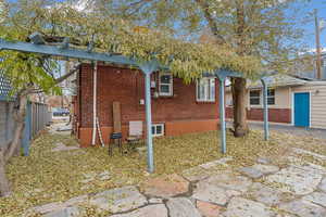 View of home's exterior