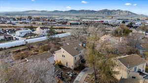 Bird's eye view featuring a mountain view