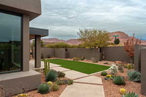 View of yard with a mountain view