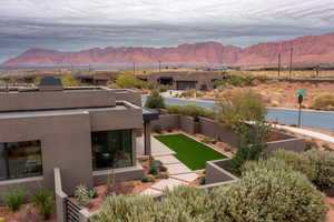 View of yard with a mountain view