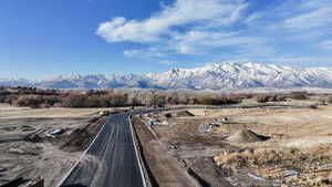 View of mountain feature