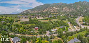 Bird's eye view with a mountain view