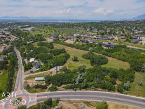 Bird's eye view with a mountain view