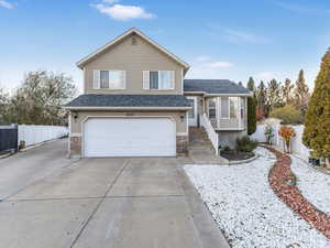 View of front of house featuring a garage