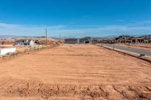 View of yard featuring a mountain view