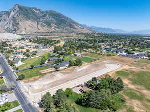 Bird's eye view featuring a mountain view