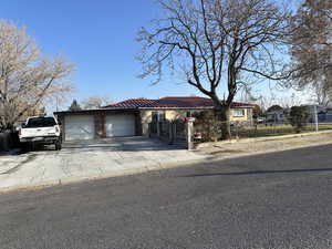 View of front of house featuring a garage