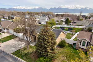 Drone / aerial view featuring a mountain view