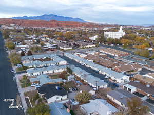 Aerial view with a mountain view