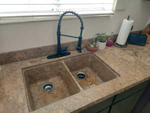 concrete sink and countertops